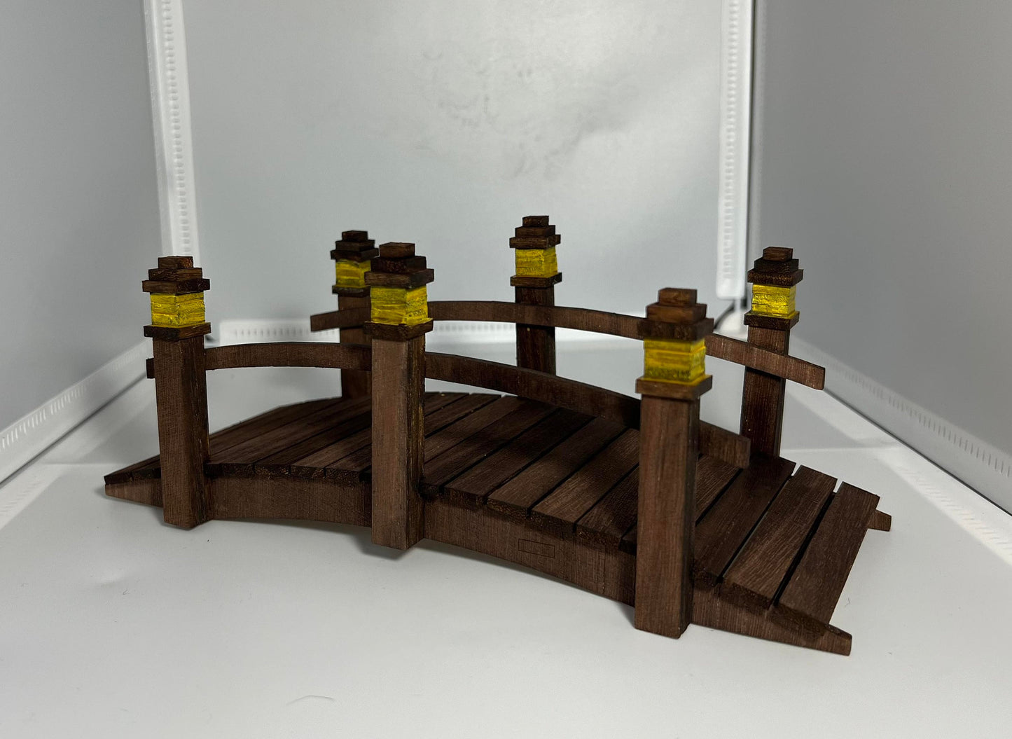 1:12 Garden Pond Bridge Assembled (Basswood)