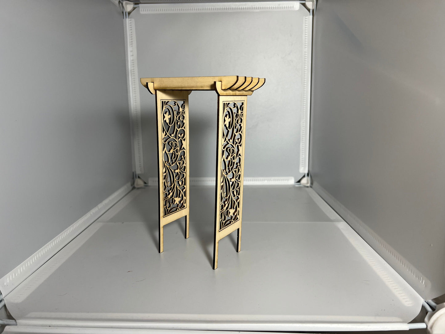 Arbor Garden Trellis DIY Kit - 1:12 Scale Dollhouse Furniture